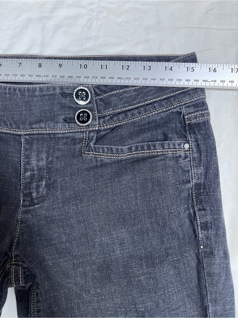 White House Black Market Blanc Flare Jeans Black Dark Wash Woman’s Size 4S - Picture 7 of 15